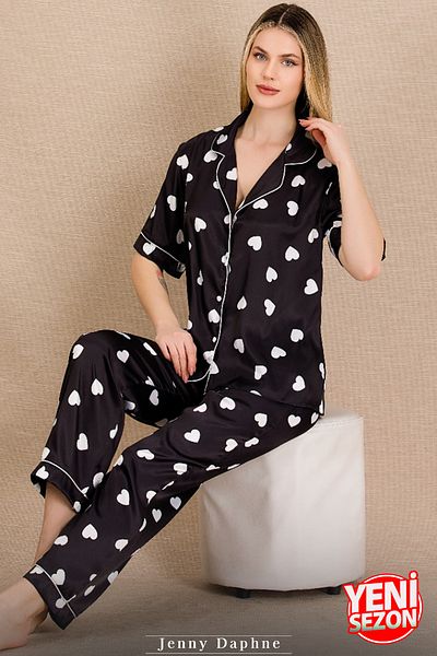 Jenny Daphne Set de pijamale din satin cu mâneci scurte cu model de inimă de culoare neagră satinată 15156
