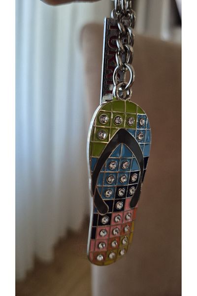 Land of Souvenir Elegant Colorful Metal Keychain with Zircon Stone