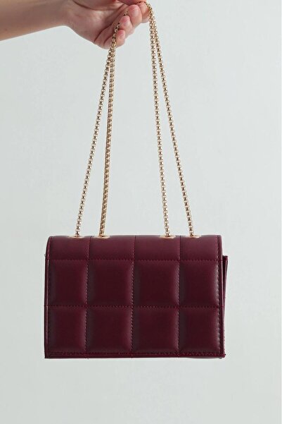 nutika Bag Chain Detail