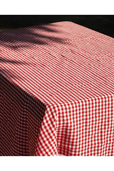 KIZILELMADA Red Plaid Table Cloth – 160X160 cm |   Classic Style for Elegance and Daily Use