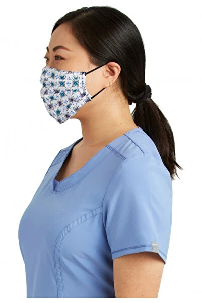 Cherokee UNIFORMS Reversible Protective Mask - Let It Sno / Petite Geo | Cherokee Mask Size: One Size