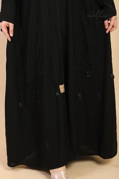 Stylish Black abaya decorated with embroidery on the sleeves and bottom