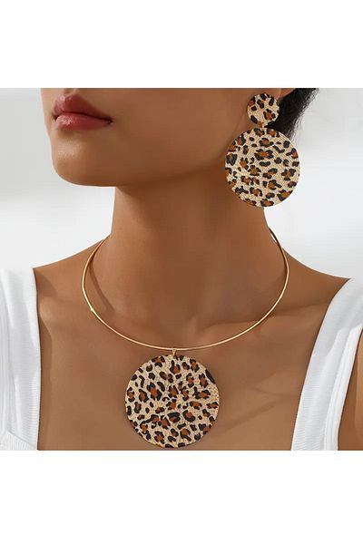 Atılgan Grp Vintage Necklace and Earring Set with Round Leopard Pattern,
