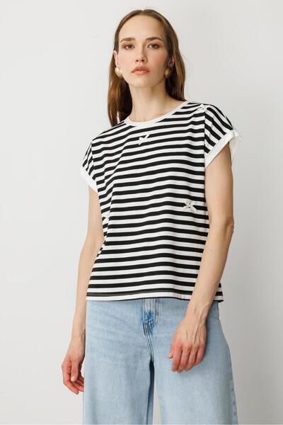 accort Kurdela Detay Çizgili Tişört-SİYAH/BEYAZ
