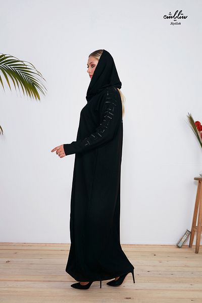 Stylish Stylish black abaya with embroidery on the sleeve