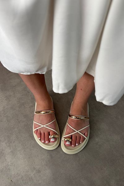 SHOEBELLAS Papuci de damă Genja Beige Gold cu detaliu inel cu cataramă