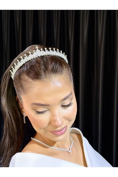 BEYOĞLU NİŞANTAŞI Zaira Model Zircon Crown