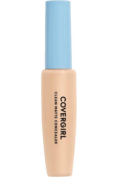 covergirl Clean Matte Concealer, Oil-Free, Lightweight Formula, Blendable, Natural-Looking Medium 215-220