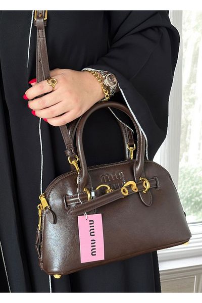 chch High quality shoulder bag