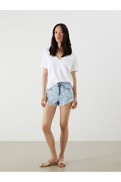 LC Waikiki Peak New Season Standard Fit Floral Embroidered Women's Jean Shorts