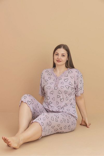 Temporium Women's Plus Size Short Sleeve Capri Bamboo Pajama Set