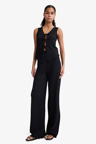 DeFacto Slim Fit Tight Fit V Neck Front Tie Wrap Sleeveless Blouse F7992Ax25Au