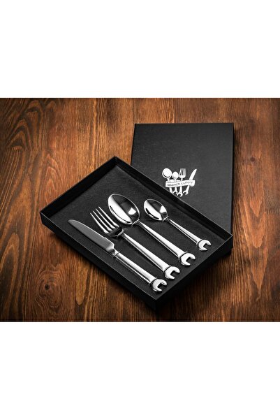 Gadget Master Set 4 tacamuri in forma de chei mecanice