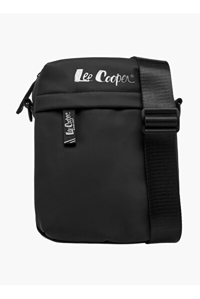Lee Cooper حقيبة كروس بودي صلبة بحزام قابل للتعديل - العرض 17.5 سم × الارتفاع...