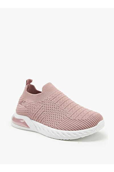 Oaklan by Shoexpress حذاء رياضي سهل الارتداء ومزخرف بعلامات تبويب للسحب