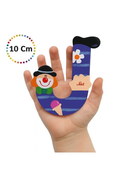 TOYFEST حرف J خشبي مع مهرج - تصميم ملون وممتع (10 سم)