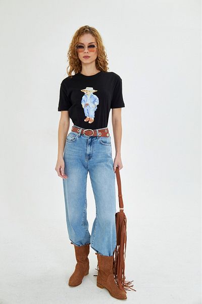The Champ Clothing Women's Black Oversize Printed T-Shirt – Casual Model with Hat Cartoon Character Pattern