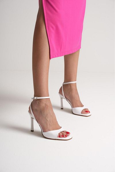 TOPUK Maddy White Patent Leather Ankle Strap High Heeled Shoes