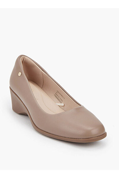 Flora Bella by Shoexpress حذاء بالينا سادة بكعب إسفيني