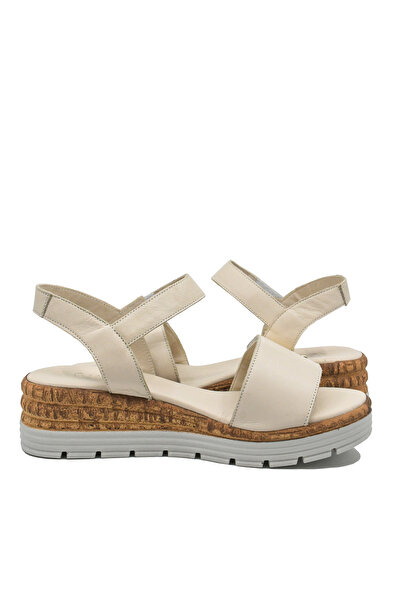 Anna Viotti beige platform sandals made of genuine leather, with decorative buckles