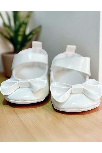 Balgüneş Tekstil Lacquered Baby Ballet Booties with Bow White