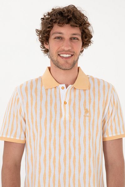U.S. Polo Assn. تي شيرت بولو بقصة عادية للرجال باللون البرتقالي 50299634-VR202