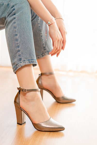 DİVOLYA Flora Platinum (8 cm Heels) Ankle Strap Heeled Shoes