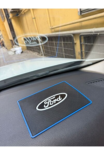 OTO SÜSLEN İSTANBUL وسادة فورد المضادة للانزلاق على صندوق القفازات