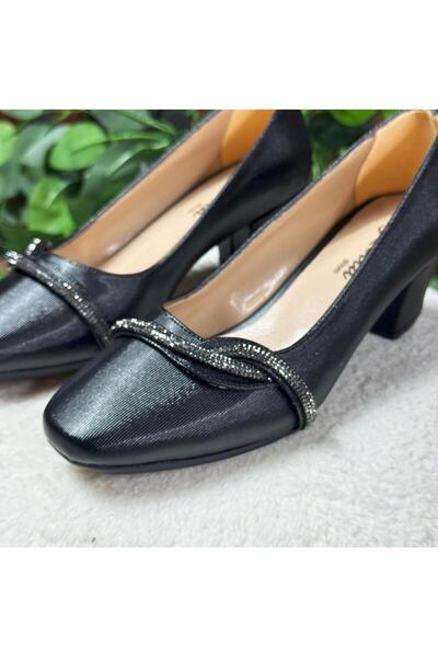 MEY Satin stone strap detailed block heel shoes m1128