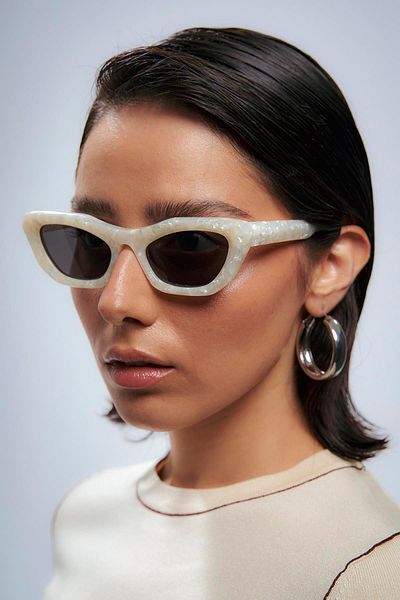 Bilge Karga Farah White Black Sunglasses