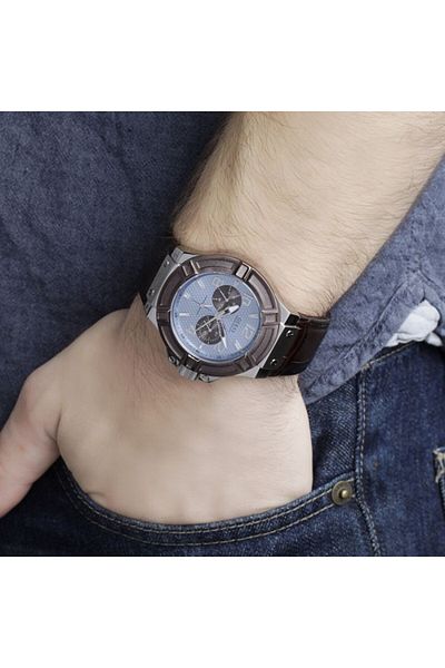 Guess Men's Watch, Guess, Rigor W0040G10