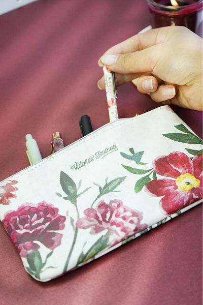 Victoria's Journals Τσάντα Flat Pencil-Makeup 20x11cm Μωβ