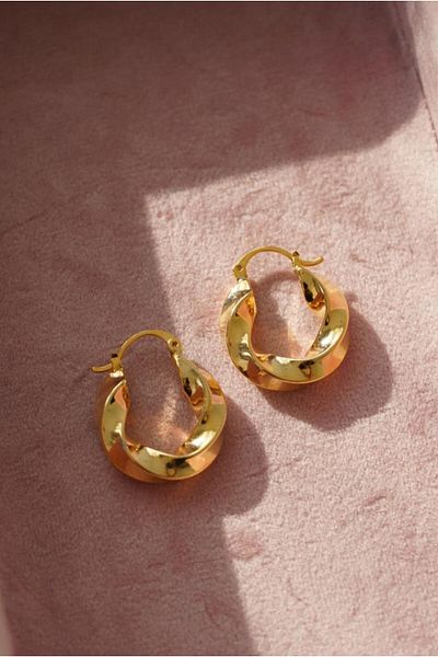 AŞIK ACCESSORIES Curved Hoop Earrings