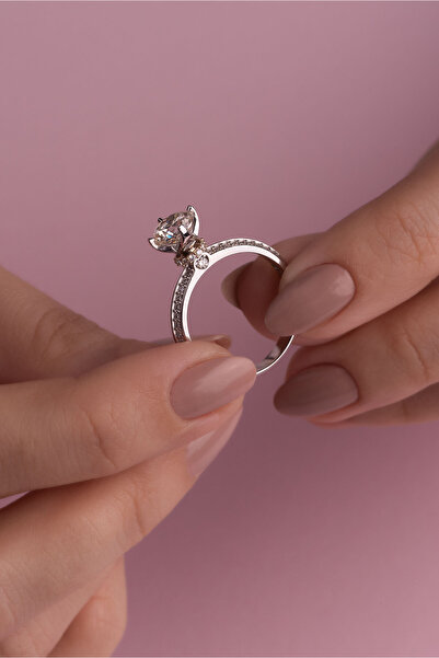 So CHIC... 14 Ayar Beyaz Altın Sertifikalı Premium Created Taşlı Yüzük