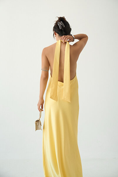 LOOSH Kadın Sarı Halter Yaka Sırt Dekolteli Saten Elbise