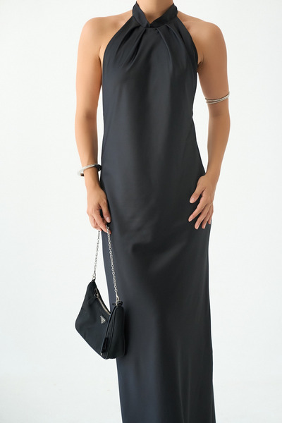 LOOSH Kadın Siyah Halter Yaka Sırt Dekolteli Saten Elbise