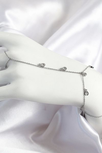 Clariss حجر الزركون النحاسي المتدلي موديل قطرة فضي اللون للنساء شاهمران