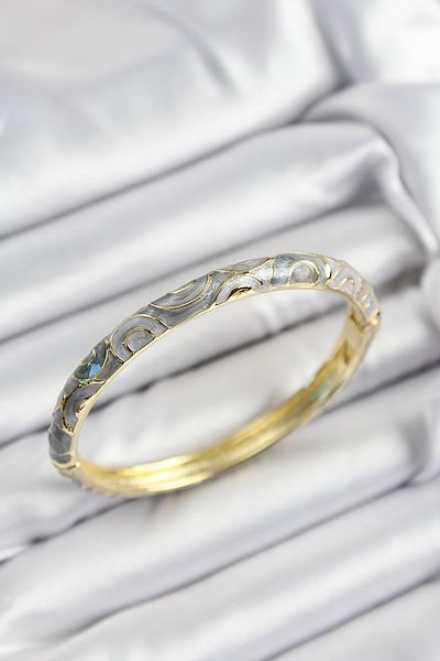 MBB ETİCARET Mineli Brass Gray Spiral Motif Gold Color Women's Handcuffs - Tj-Bb7384