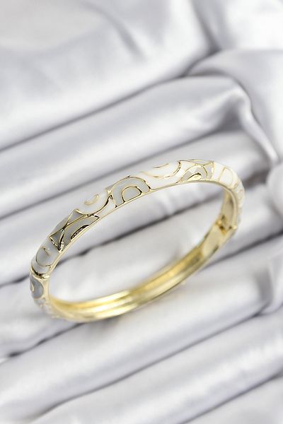 MBB ETİCARET Mineli Brass White and Gray Spiral Motif Gold Color Women's Handcuffs - Tj-Bb7420