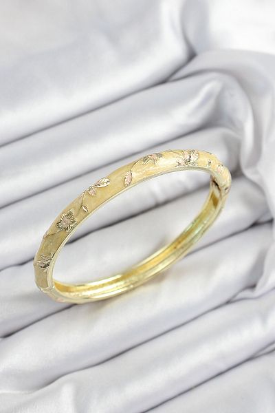 MBB ETİCARET Mineli Brass Mustard Flower Motif Gold Color Women's Handcuffs - Tj-Bb7444