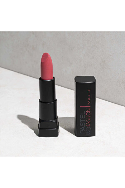 Pastel أحمر شفاه برو فاشون غير لامع