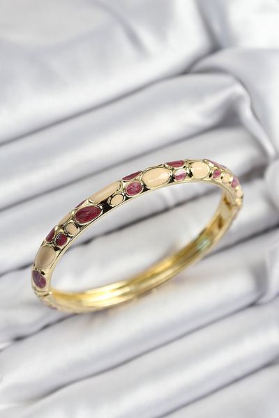 MBB ETİCARET Mineli Brass Fuchsia and Cream Honeycomb Motif Gold Color Women's Handcuffs - Tj-Bb7403