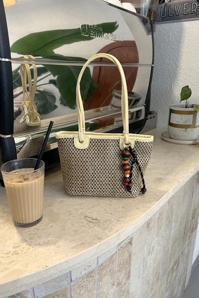 LEONAS Geantă de mână și de umăr pentru femei din paie cu accesorii Charm Patter Yellow
