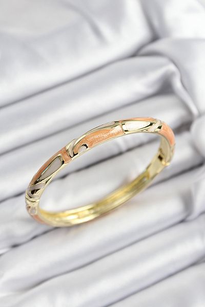 MBB ETİCARET Gold Color Women's Handcuffs with Enameled Brass Cream and Orange Marble Motif - Tj-Bb7394