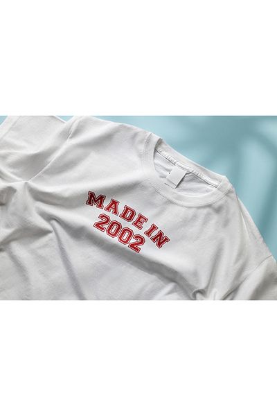 YEACHY Unisex Made In 2002 Μπλουζάκι με στάμπα