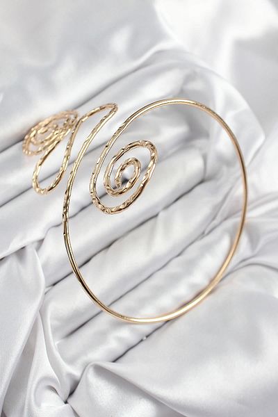 Celira Brass Ethnic Model Gold Color Pazu Bracelet