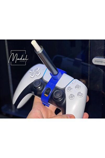 ModelAtölye 3D PS5 Kolu Uyumlu IQOS Tutucu – 3D Baskı Oyuncu Aparatı