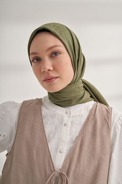 ARMANDA Seher a Pattern Scarf - Khaki