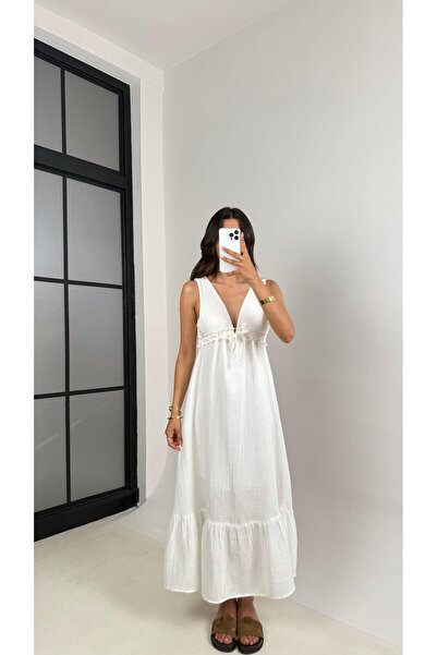 Gaus White V-Neck Adjustable Elastic Lined Muslin Dress Gaus00680