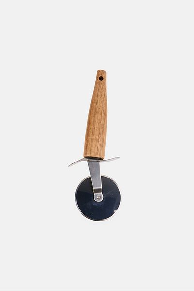Cuisine Art Stainless Steel Pizza Cutter with Acacia Wood Handle, Beige